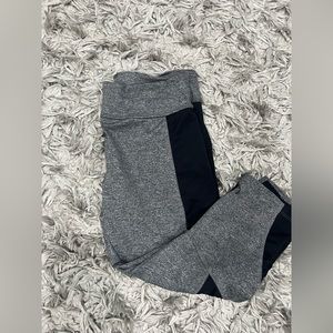 Gray leggings with mesh sides